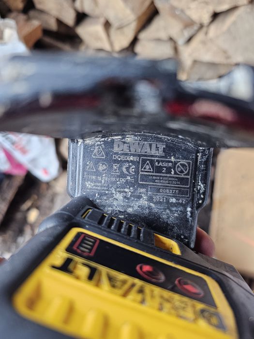 Laser dewalt 2x360 cu lumina roșie