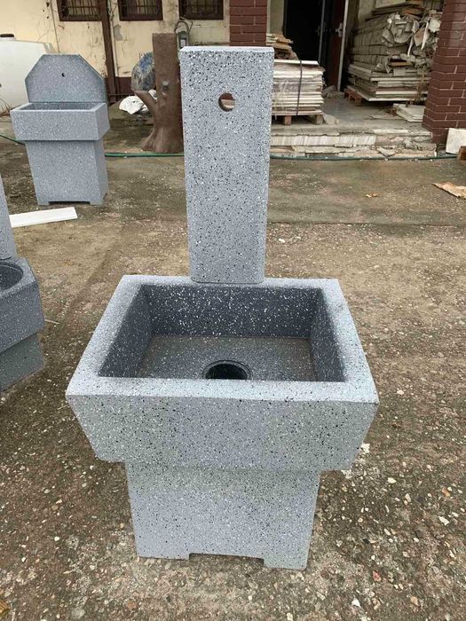 Италиански Паркови и Градински Чешми