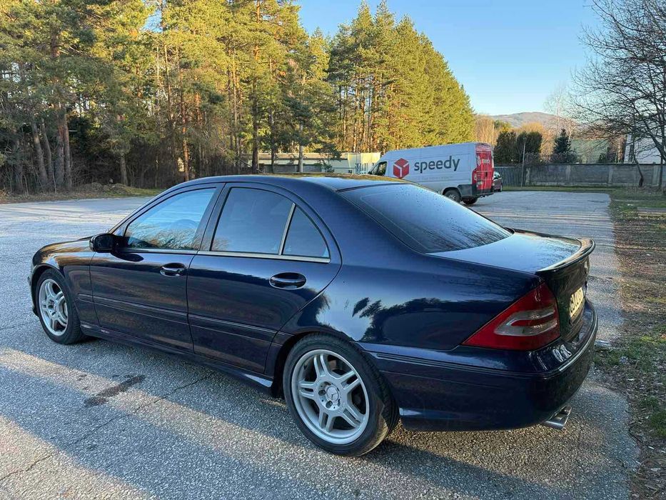 Mercedes C32 AMG
