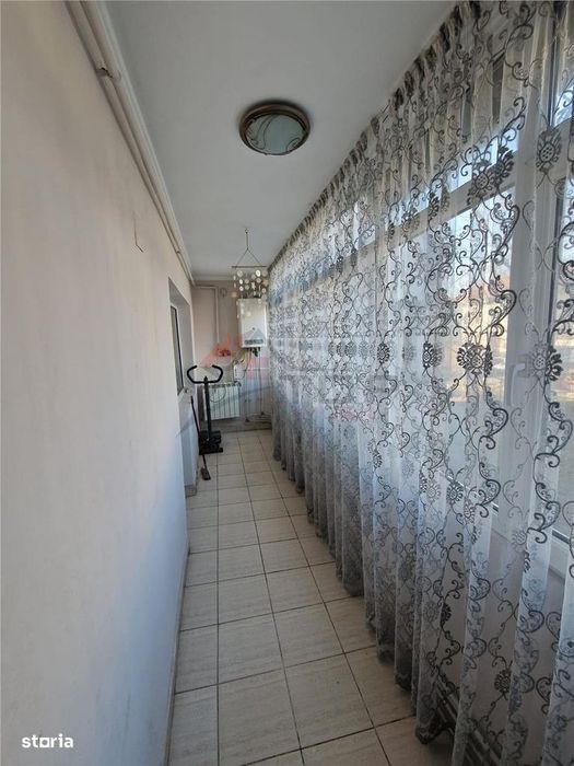 UMF, Inchiriere, 3 camere decomandat, etaj 1, liber !