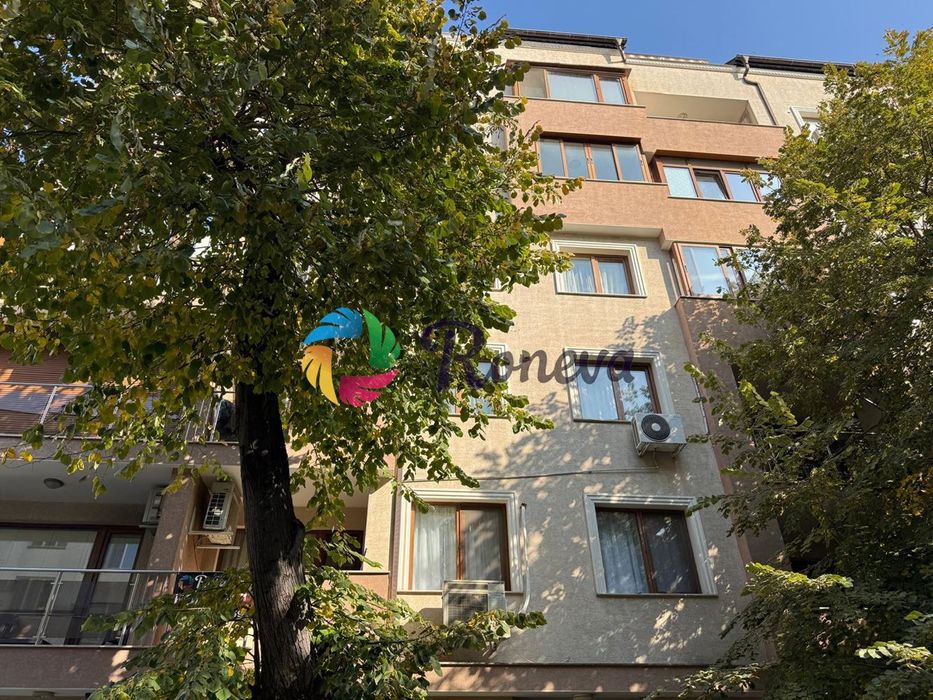 Дава се под наем Двустаен апартамент в Варна, Център - 70 кв.м за 727.77 € - Снимка #3