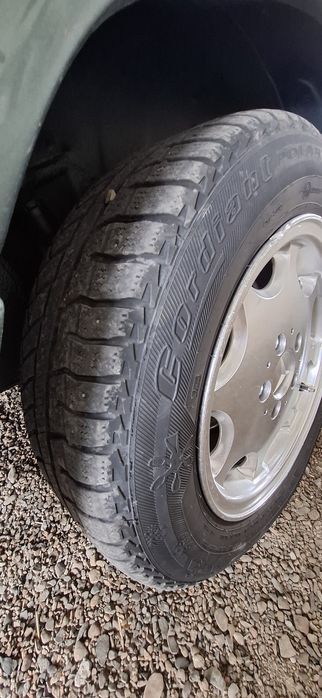 Мерседес е200 ПРОДАМ НАХОДУ