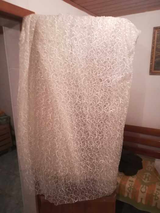 Тюль,скатерти,ламбрикены