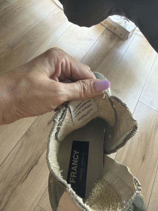 Sneakers Golden Goose verde kaki cu stea argintie