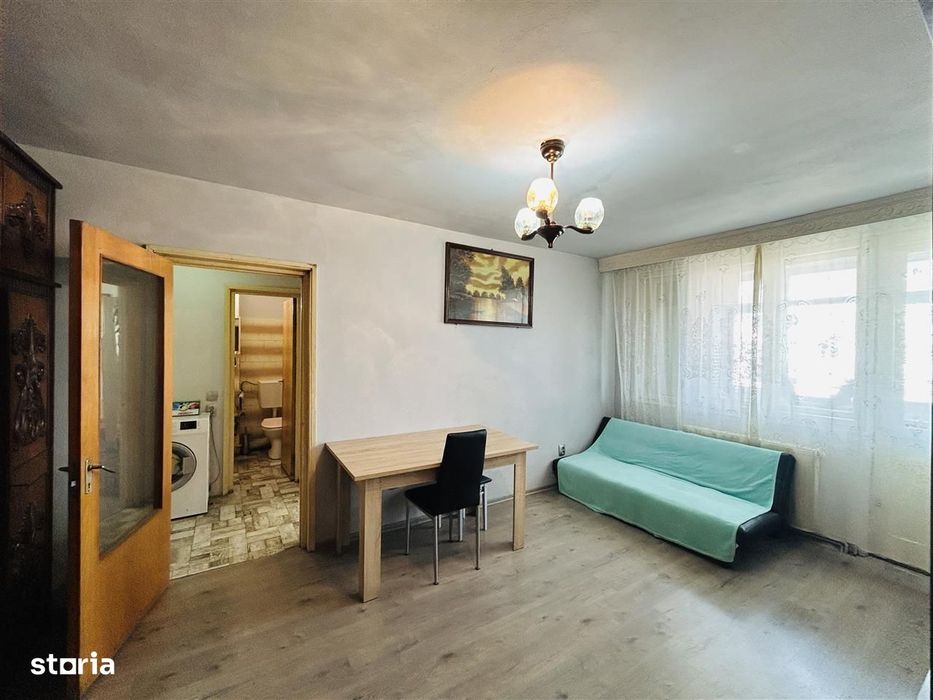 Ap semidecomandat, 2 camere, balcon inchis, 53 mp + 7 mp - M.Viteazu — fotografia 3