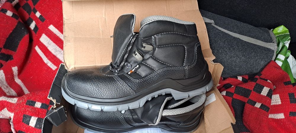 Bocanci de protectie Exena 42