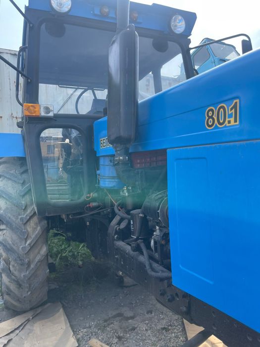 Трактор мтз продам