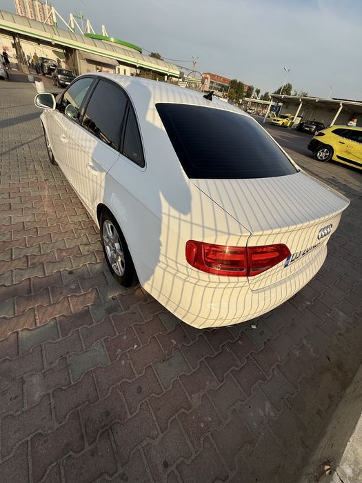 Vând Audi A4 B8 2