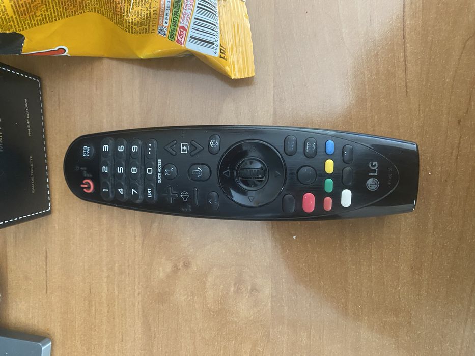Смарт телевизор LG