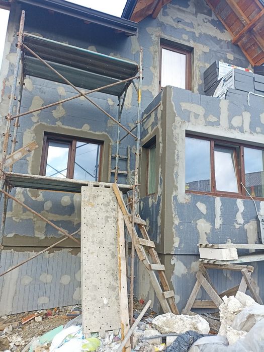 Execut lucrări în constructii