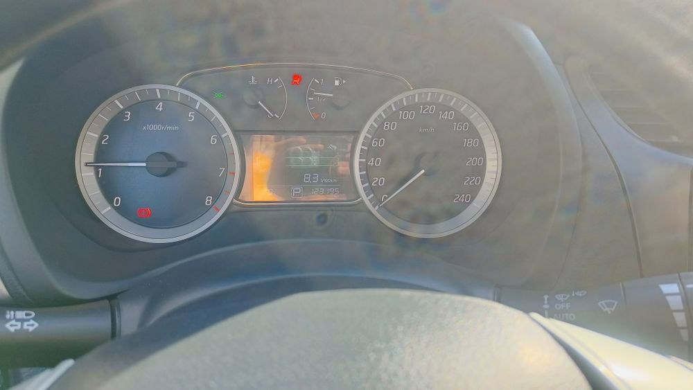 Продам машину Nissan sentra B17