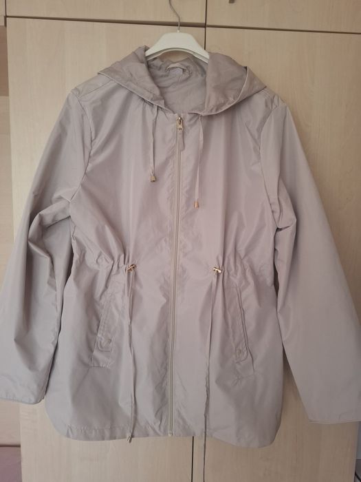 Дамска нова ветровка