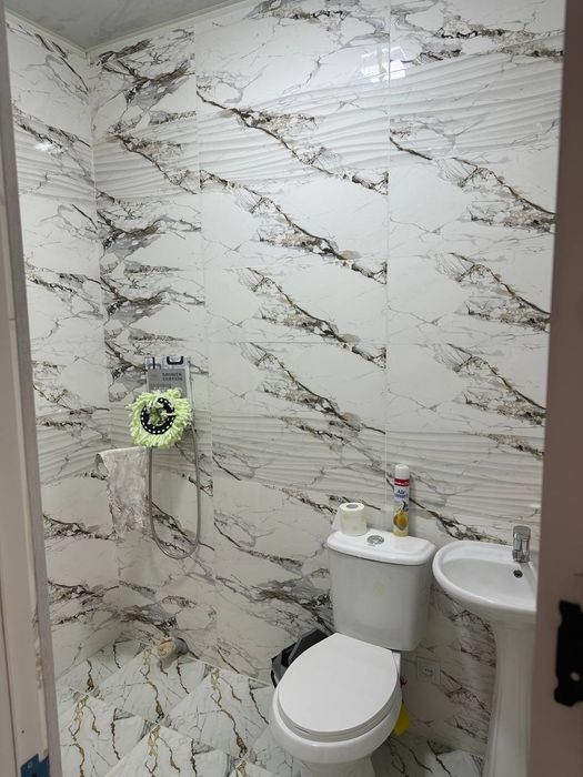 Продаю 5 ком 2 этаный каттедж олмас махаля