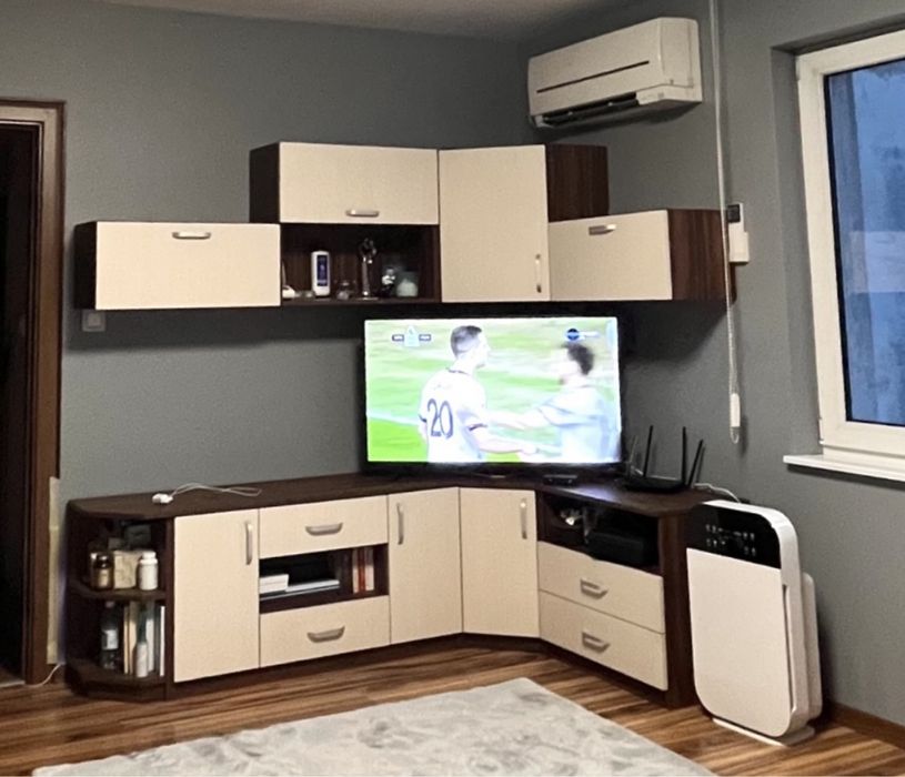 Обзавеждане за стая: Легло, гардероб и секция