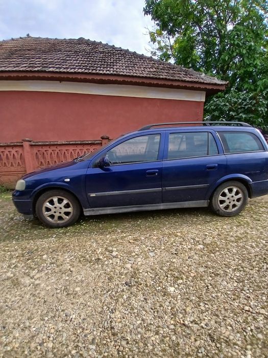 Vând Opel asta g