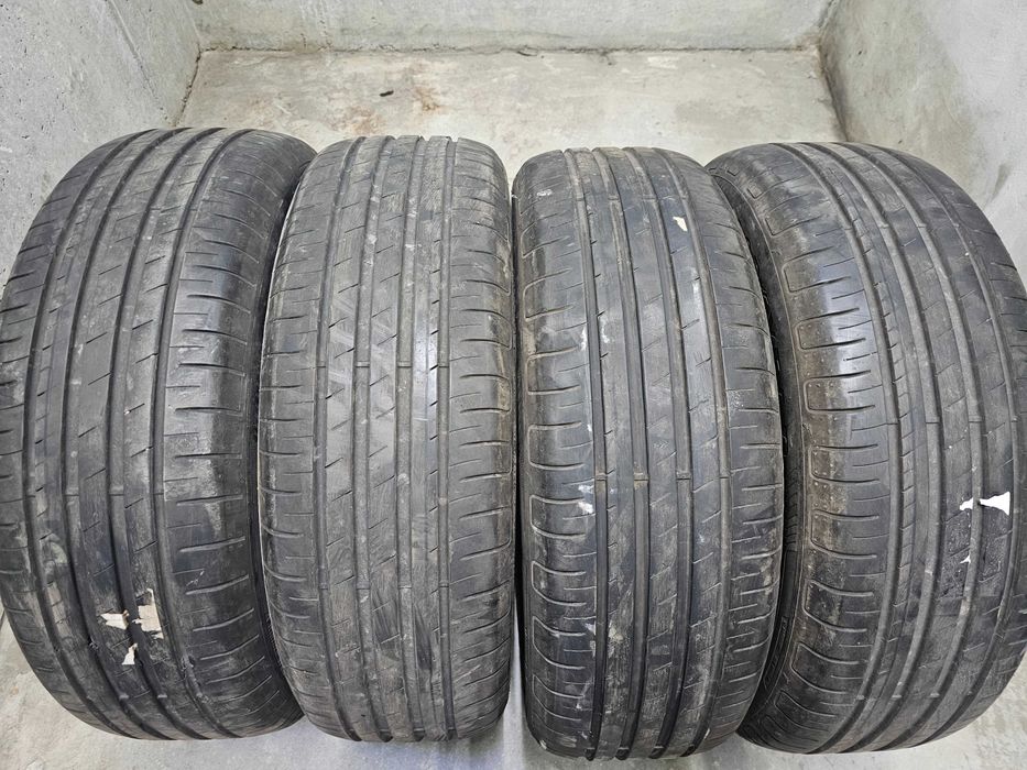 Anvelope vara 185.65r15,195.65r15,205.55r16,205.60r16,225.55r17,215.60r17,235.45r18