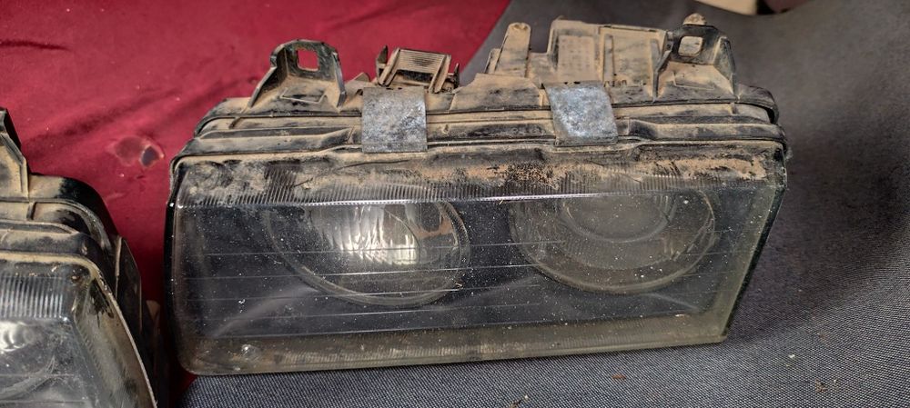 Faruri ZKW  cu lupa e36