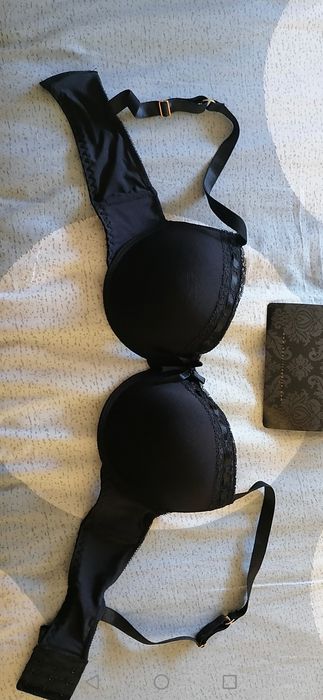 Дамски сутиен 38 D, неизползван, чисто нов