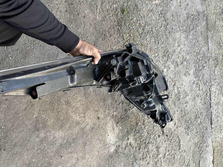 Far dreapta full led toyota chr.