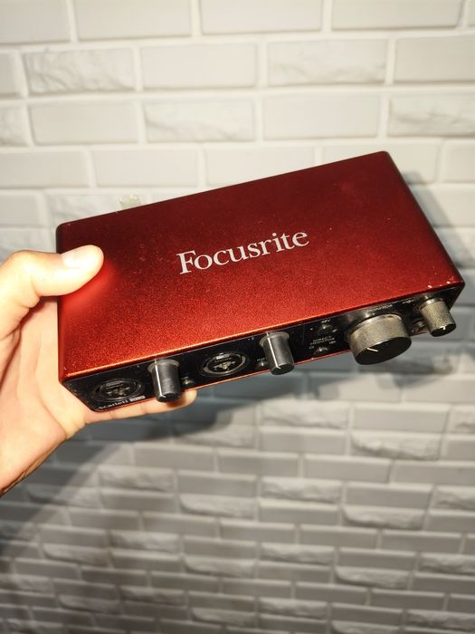 Focusrite Behringer