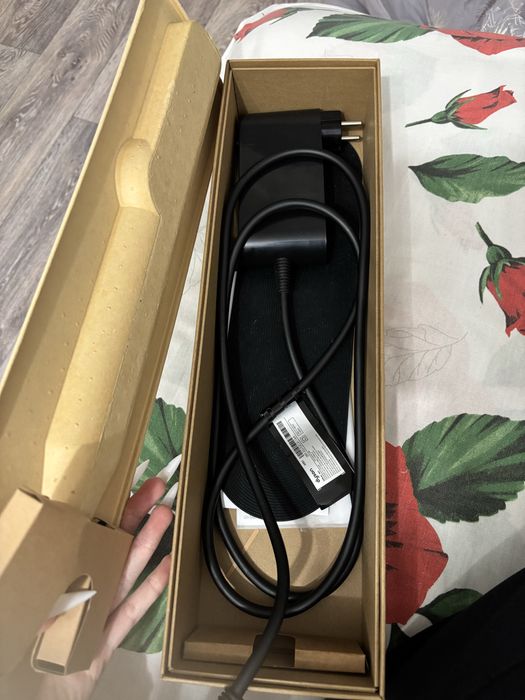 продам фен-выпрямитель Dyson