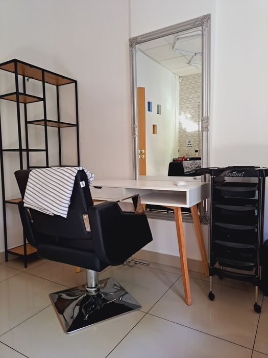 Colaborare coafor/frizerie