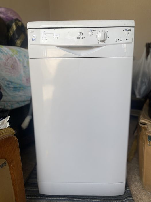 Продам посудомоечную машину