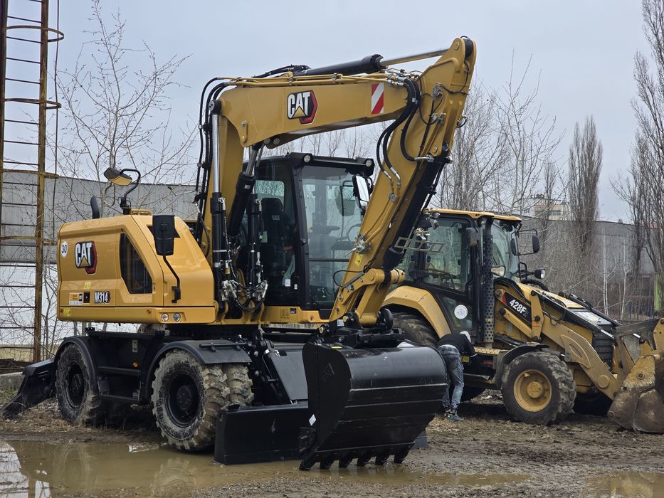 Închiriere Excavator pe Roți 16tone in Iași si localitatii limitrofe