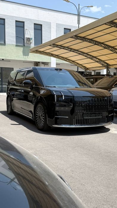 ZEEKR 009 Executive edition электромобиль МПВ 6 местный