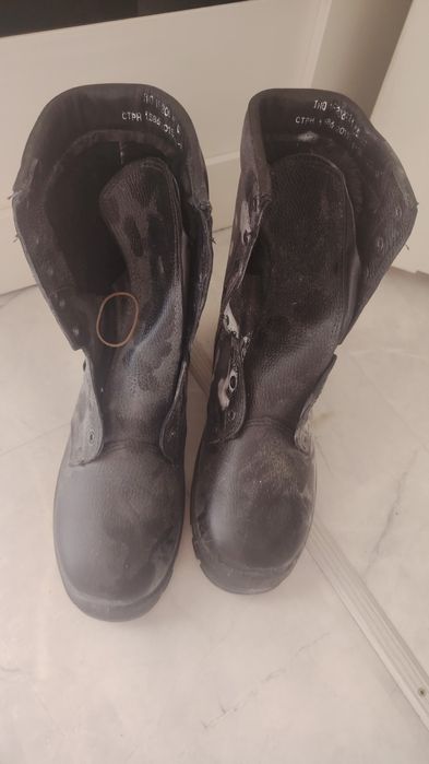 Продам зимние берцы