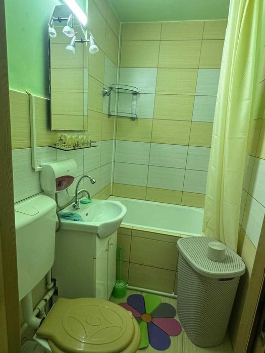 Vand apartament 2 camere ,confort2,etaj 3,Viziru 2