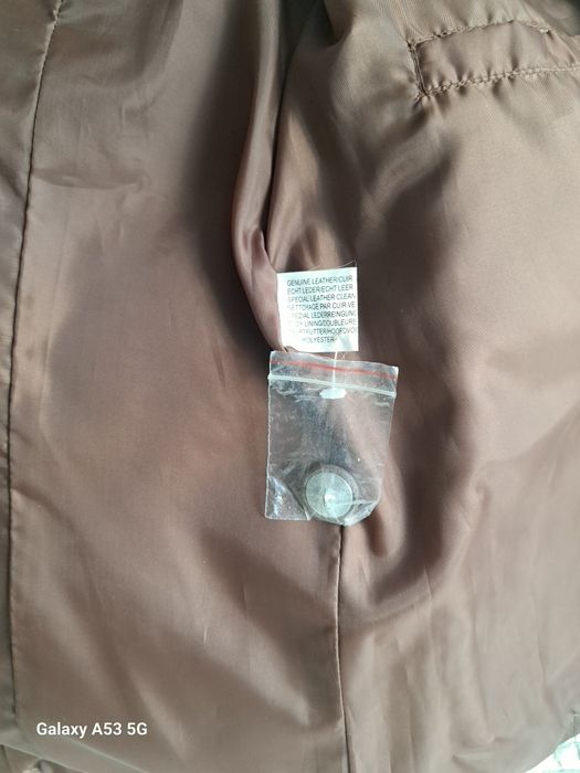 Haina din piele naturala