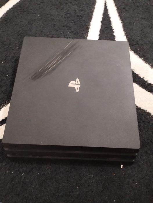 Ps4 pro dau și vire pt televizor și gta5