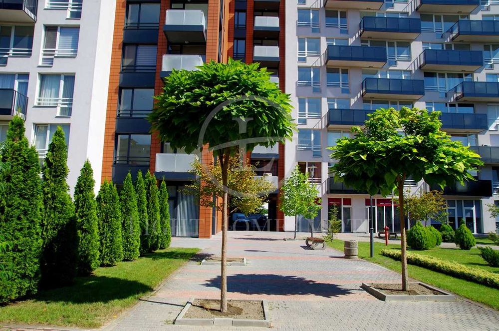 Продава се Четиристаен апартамент в Пловдив, Кършияка - 145 кв.м за 1652 €/кв.м - Снимка #2