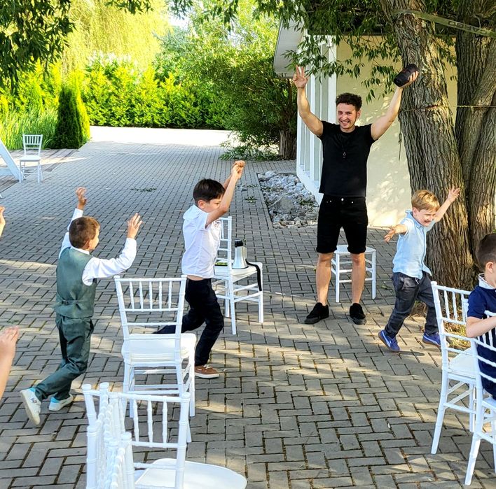 Entertainer/ Animator copii adulti Jocuri la nunti /evenimente nunta