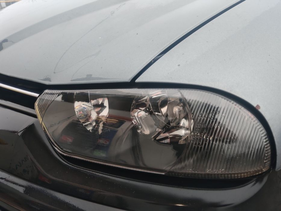 Vând sau schimb ( boxe active RCF , sau auto )