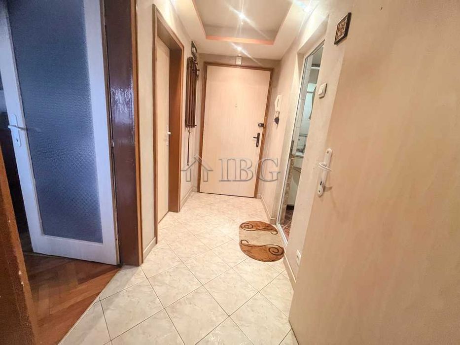 Продава се Едностаен апартамент в Русе, Широк център - 52 кв.м за 1189 €/кв.м - Снимка #5