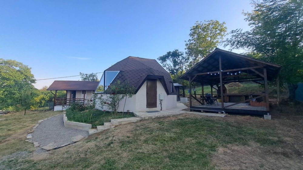 Inchiriez cabana 4-6 persoane comuna Drajna, Valenii de Munte