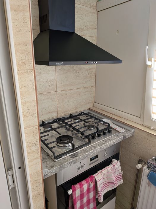 Închiriez apartament