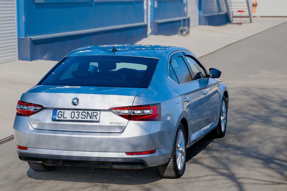 SKODA Superb 2018 — imagine 4