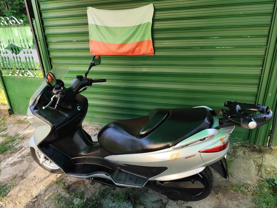Сузуки Бъргман 200 Suzuki burgman 200