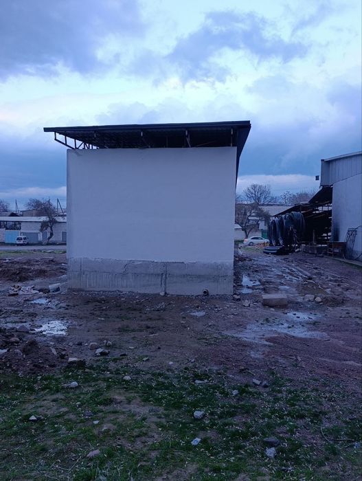 Olmaliq Gre hududida Noturar bino sotiladi
