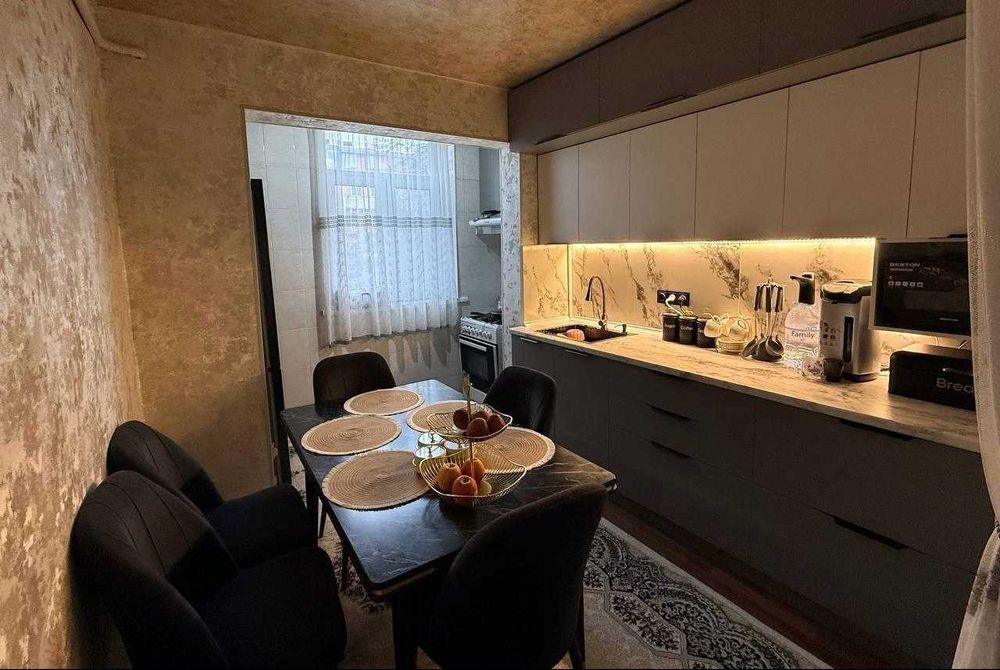 Продаётся 2-комнатная квартира рядом с метро Тинчлик.