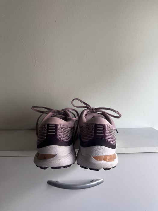 Asics маратонки 39 номер