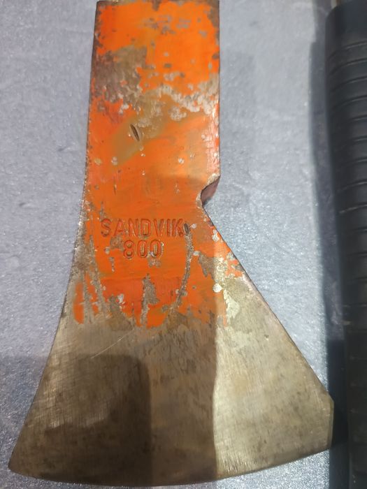 Стари топори 10€