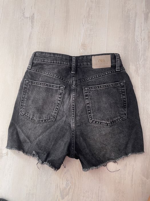 Черни къси панталони Zara