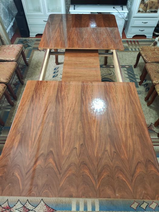 Стол полированный 60 000тг