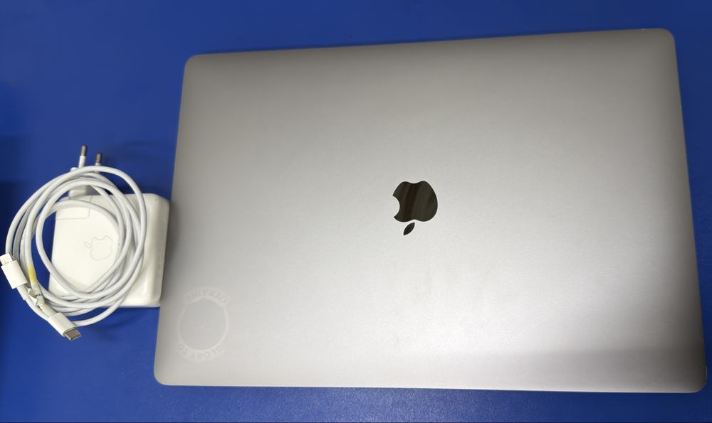 Apple MacBook Pro 16 2019