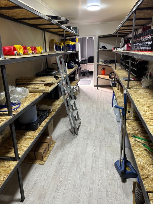 Продам оборудованный  контейнер