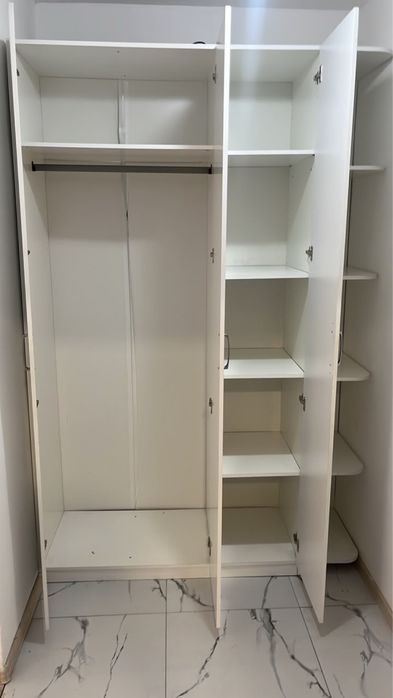 Продам шкаф для прихожей или спальни